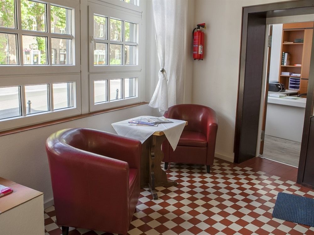 Hotel Schugt Brauweiler エクステリア 写真
