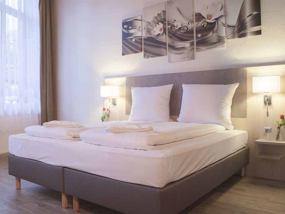 Hotel Schugt Brauweiler エクステリア 写真