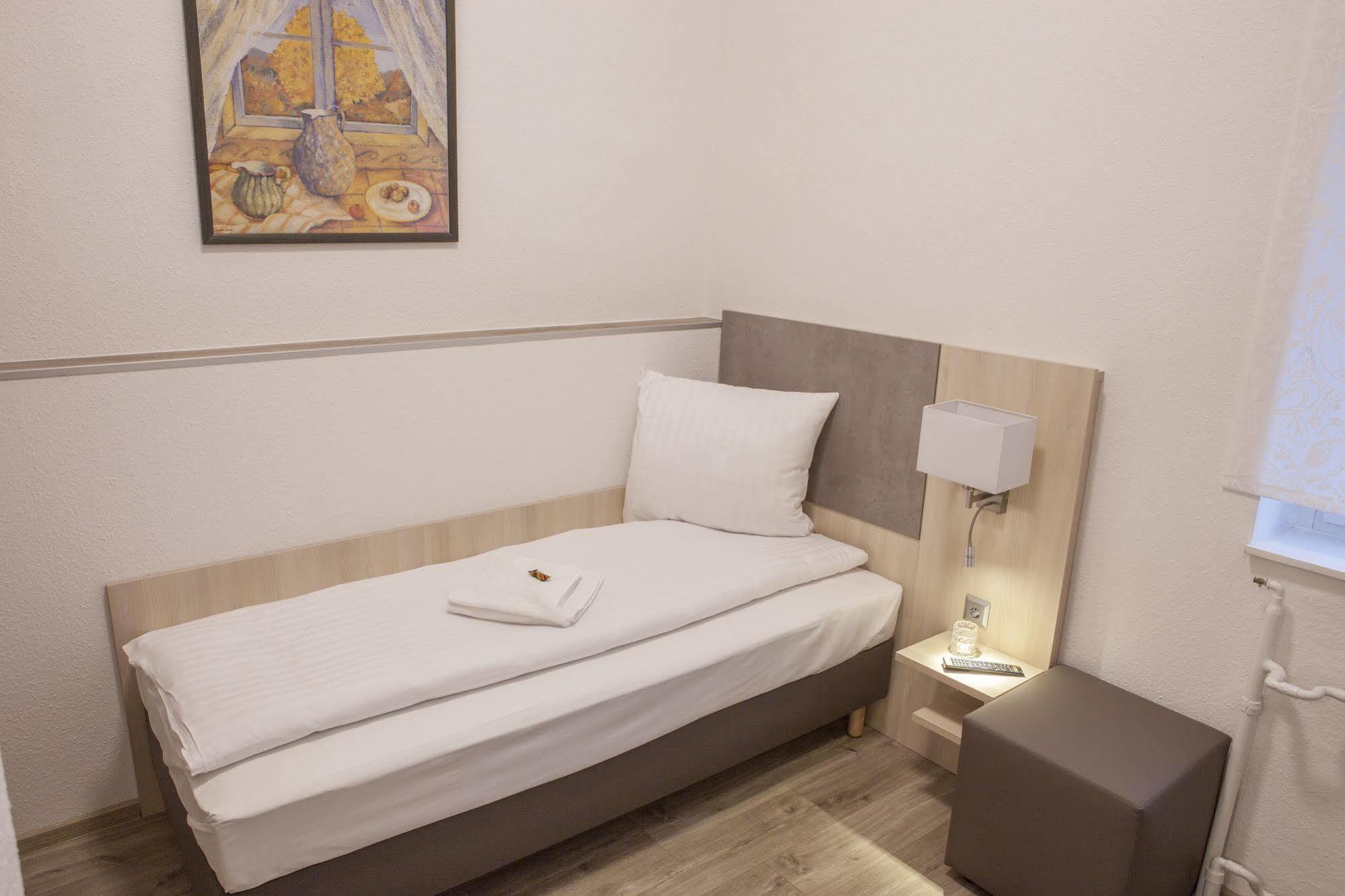 Hotel Schugt Brauweiler エクステリア 写真