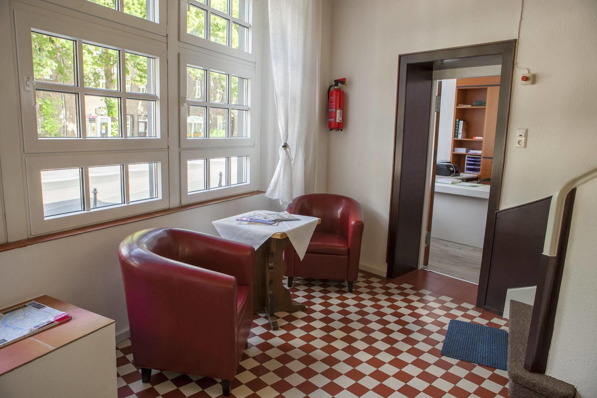 Hotel Schugt Brauweiler エクステリア 写真